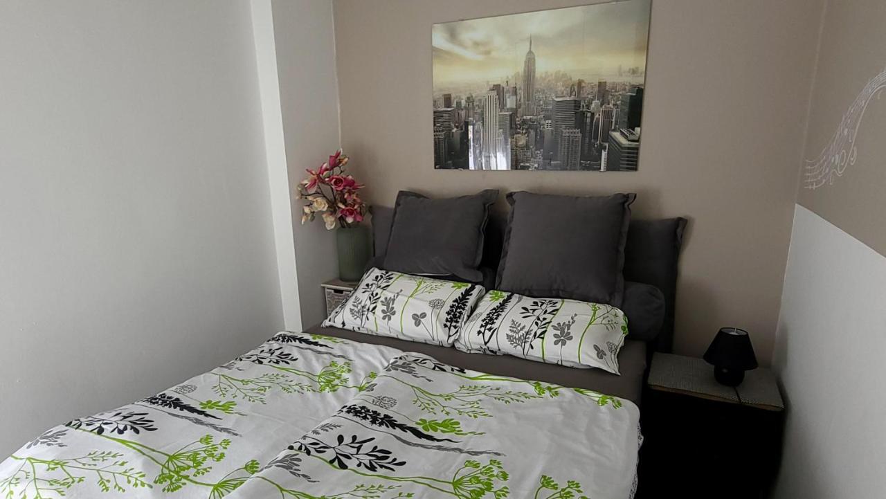 Apartment Impression Осієк Екстер'єр фото