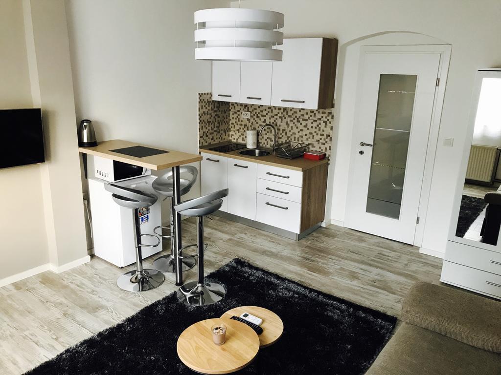 Apartment Impression Осієк Екстер'єр фото